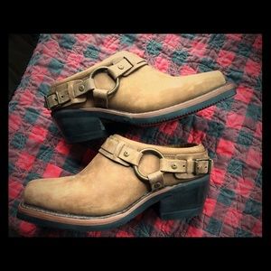Womens Harley Davidson brown leather Mules